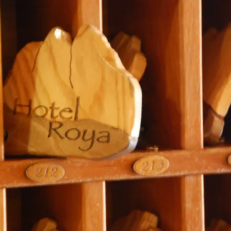 Roya 3* Espot